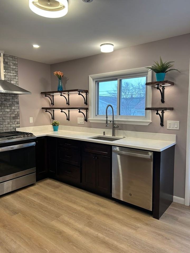 1589 Fruitland Ave - Photo 2 of 50