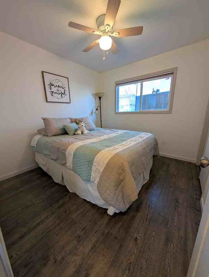 913 29th St - Photo 4 of 11