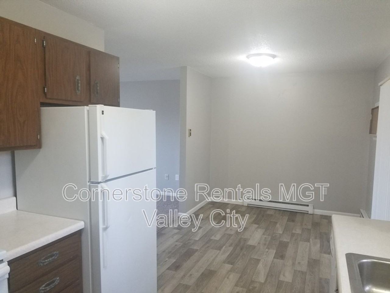 806 11th St Nw - Photo 3 of 6