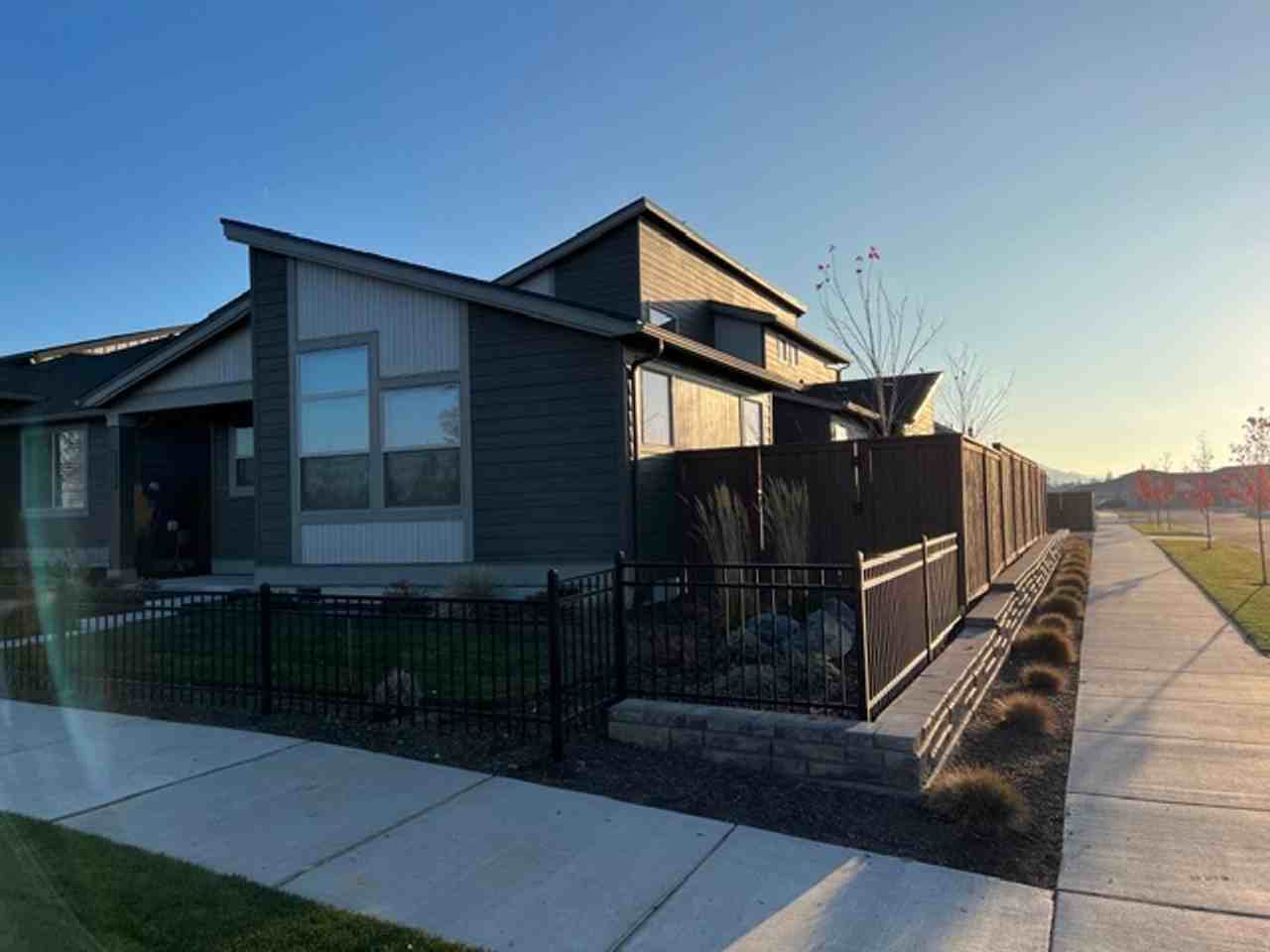 3203 Ne Boulder Creek Dr - Photo 5 of 33