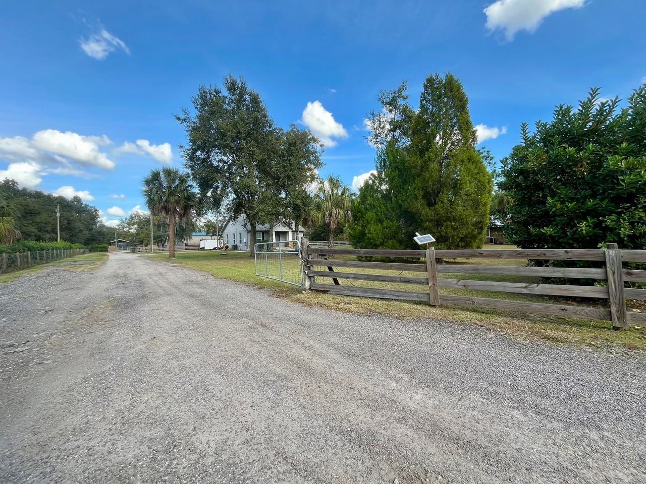 6328 Barton Rd - Photo 5 of 26