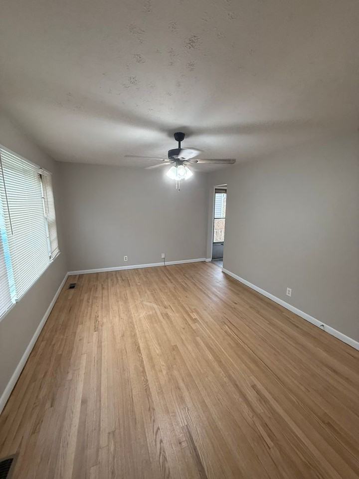 1708 Lenland Ave - Photo 7 of 12