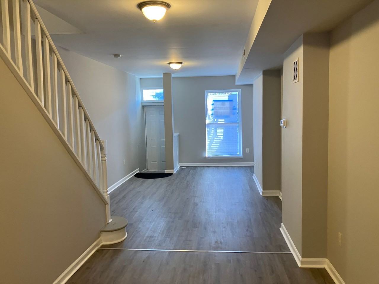 420 N Montford Ave - Photo 2 of 11