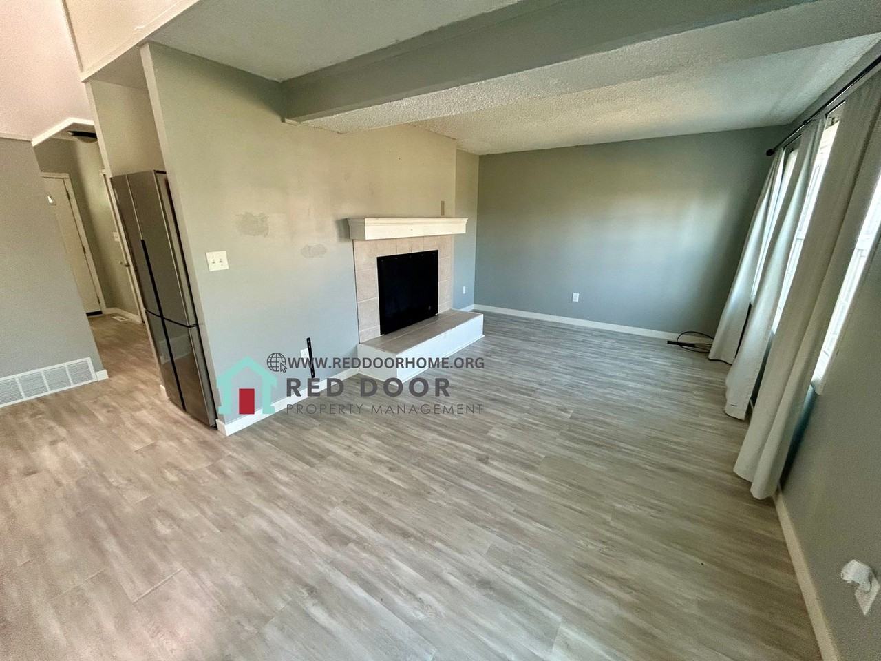 413 Beaverhead Ct - Photo 3 of 14