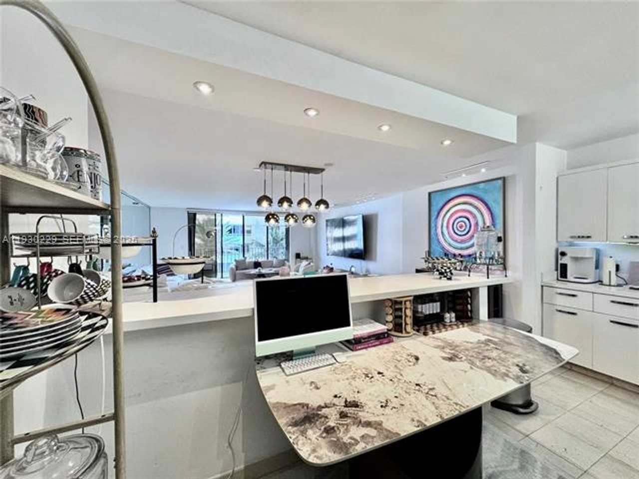 8877 8877 Collins Ave appt 402 - Photo 3 of 24