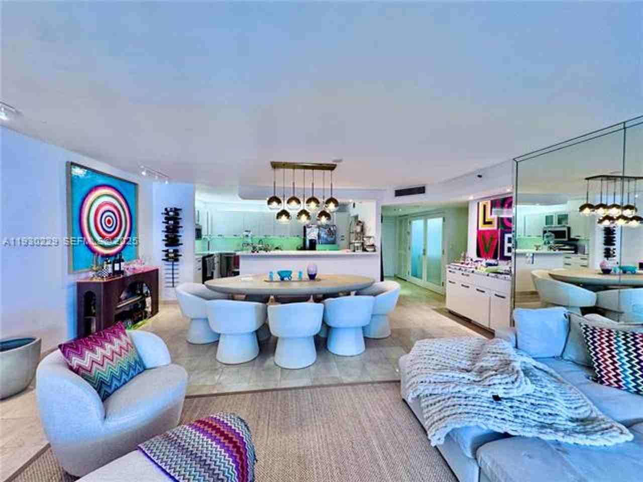 8877 8877 Collins Ave appt 402 - Photo 5 of 24