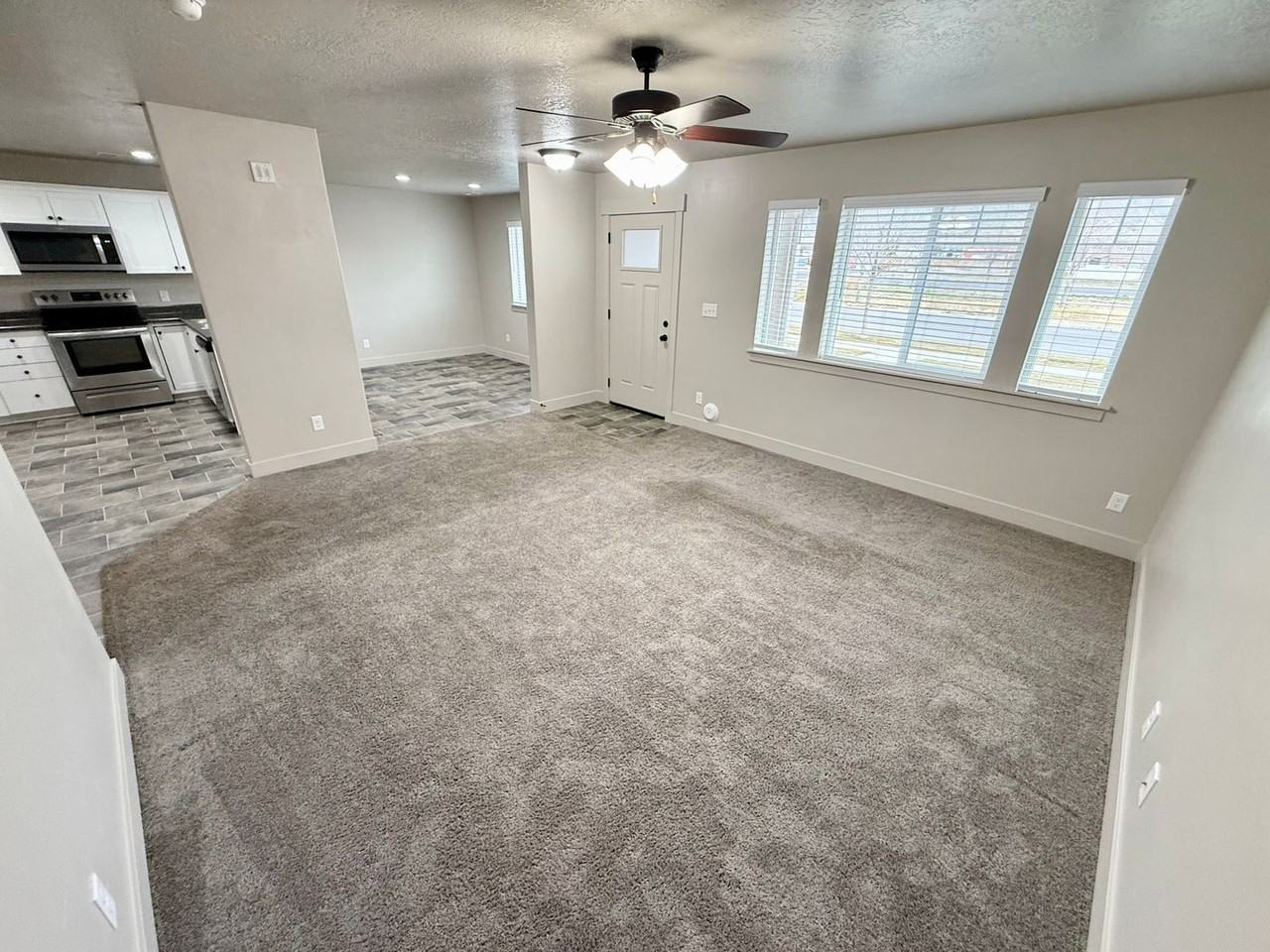 229 N 1275 W - Photo 7 of 33