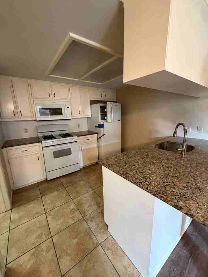 306 Tamara Dr - Photo 7 of 19