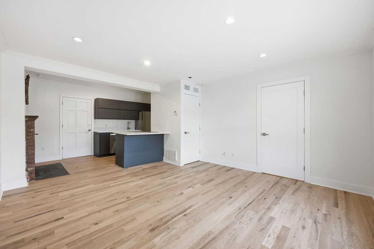 1419 Wisconsin Ave Nw - Photo 2 of 22