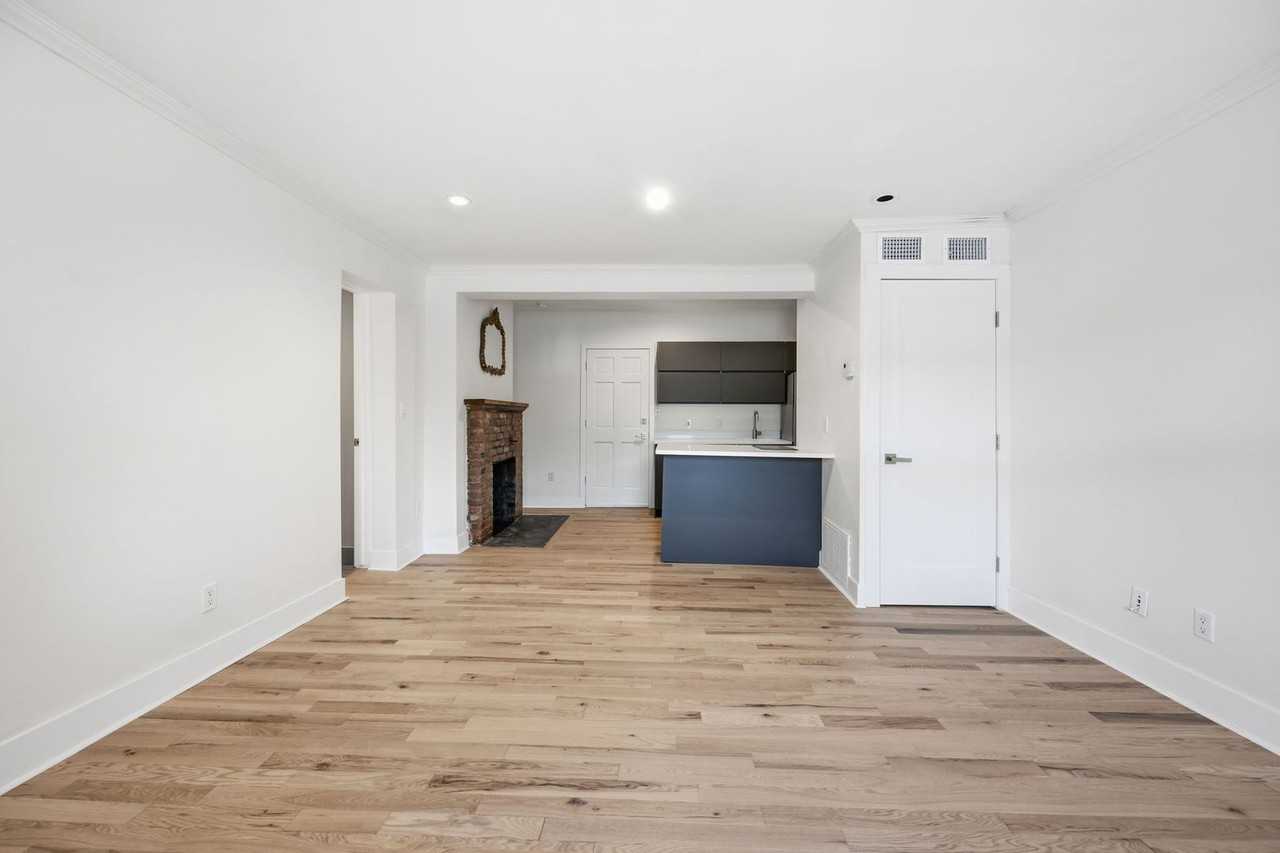 1419 Wisconsin Ave Nw - Photo 3 of 22