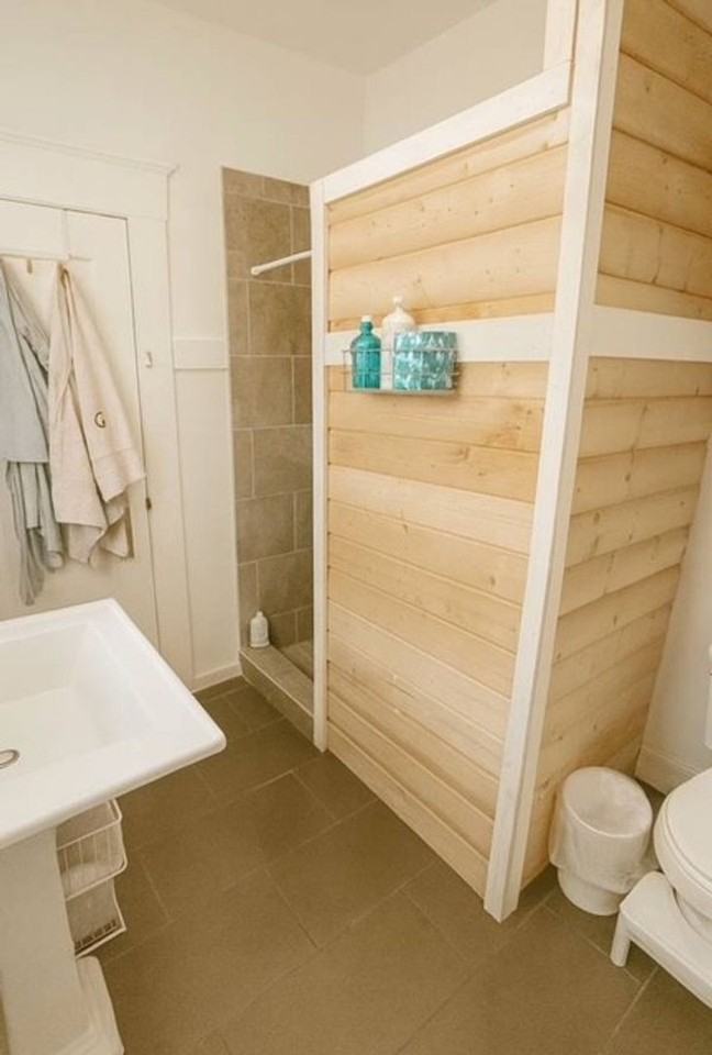 1128 Peach St - Photo 4 of 6