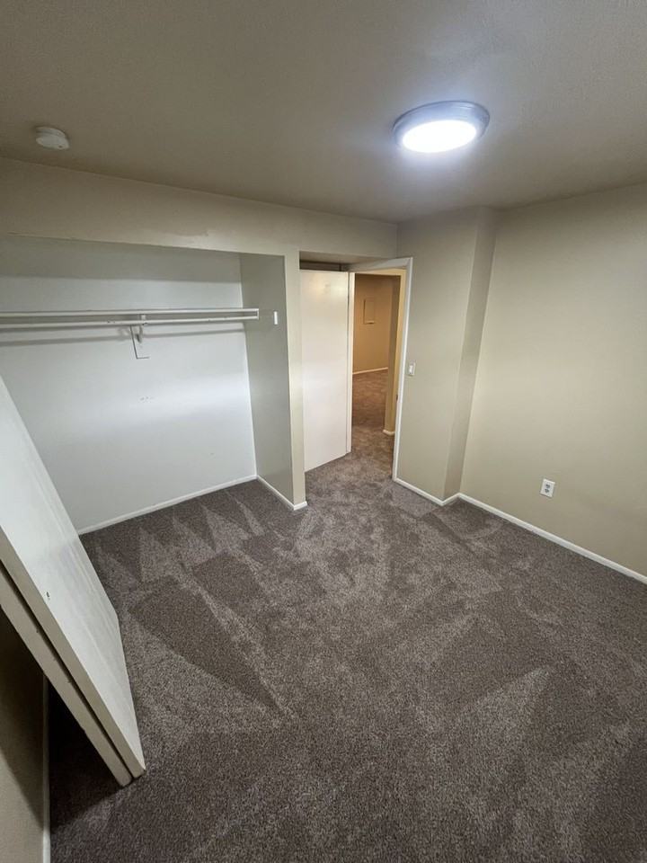 4071 W Sun Dr - Photo 4 of 14