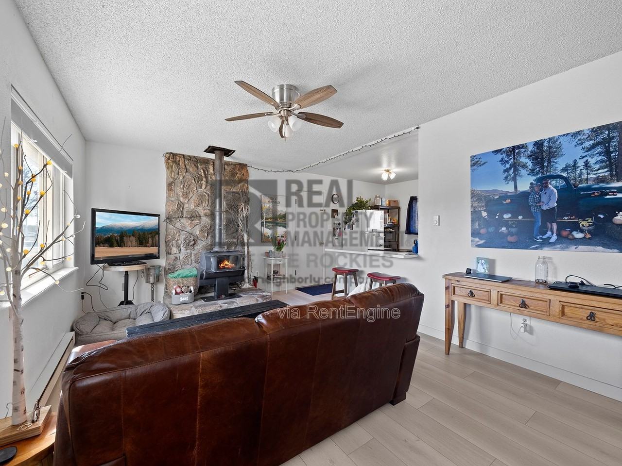 1206 Ashford Dr - Photo 2 of 15