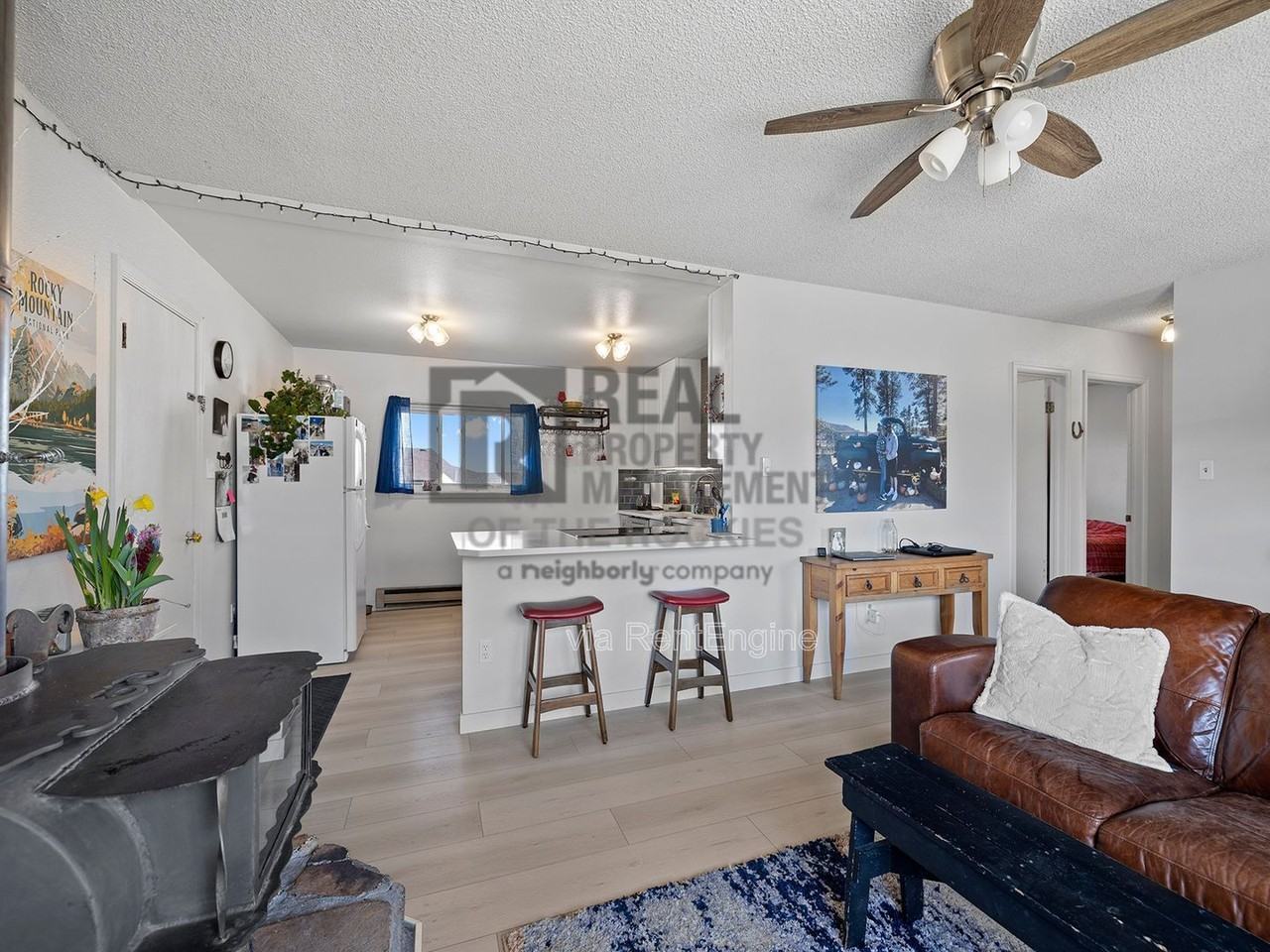 1206 Ashford Dr - Photo 5 of 15