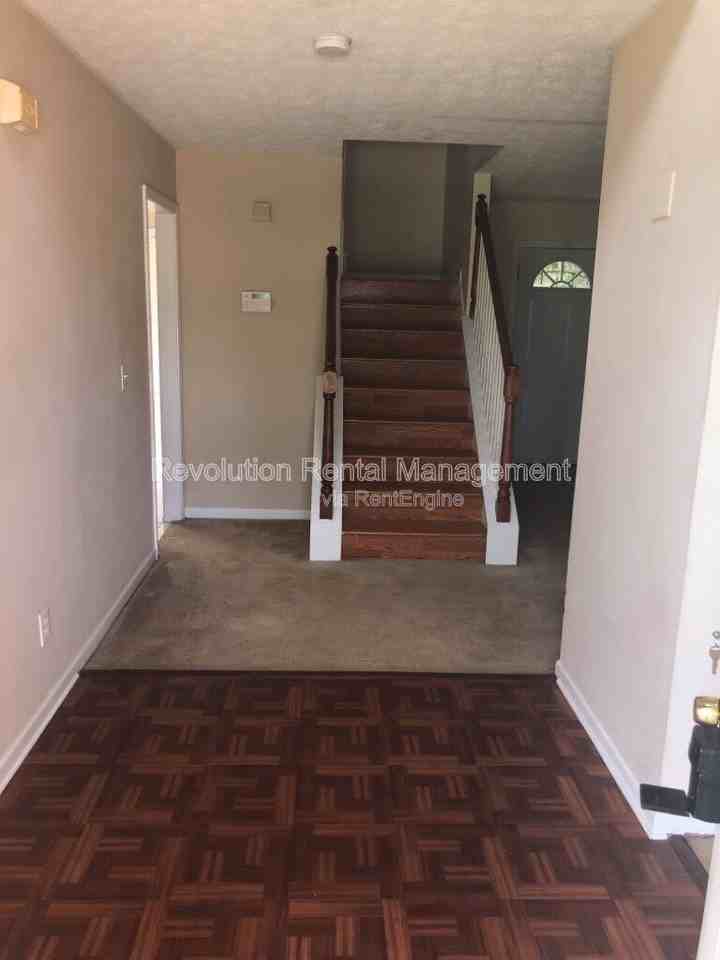 2489 Tolliver Dr - Photo 4 of 16