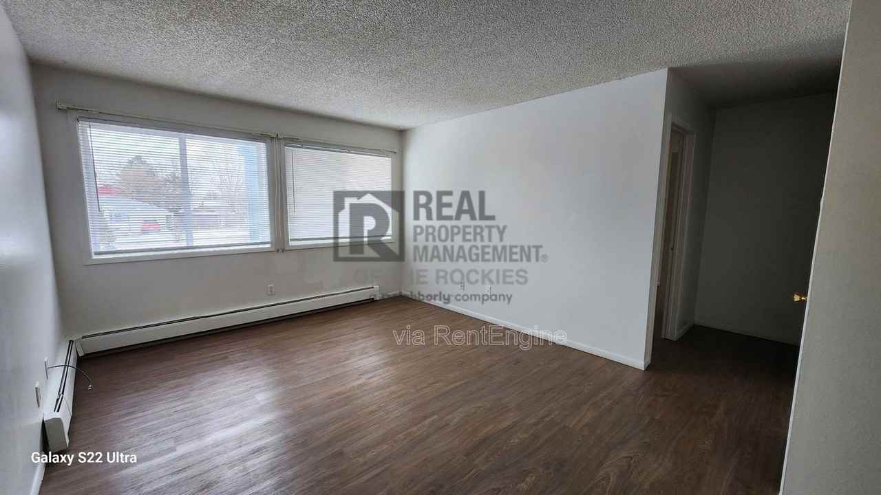 2500 Windwood Dr #E8 - Photo 5 of 25