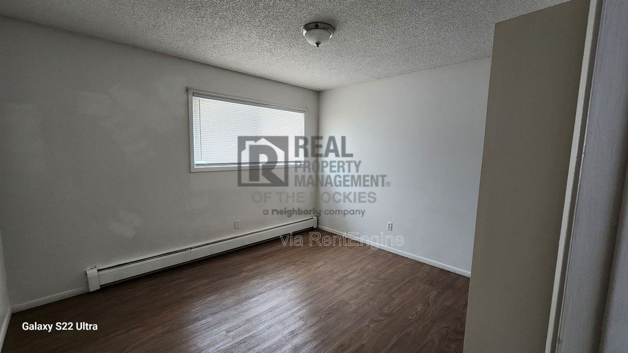 2500 Windwood Dr #E8 - Photo 6 of 25