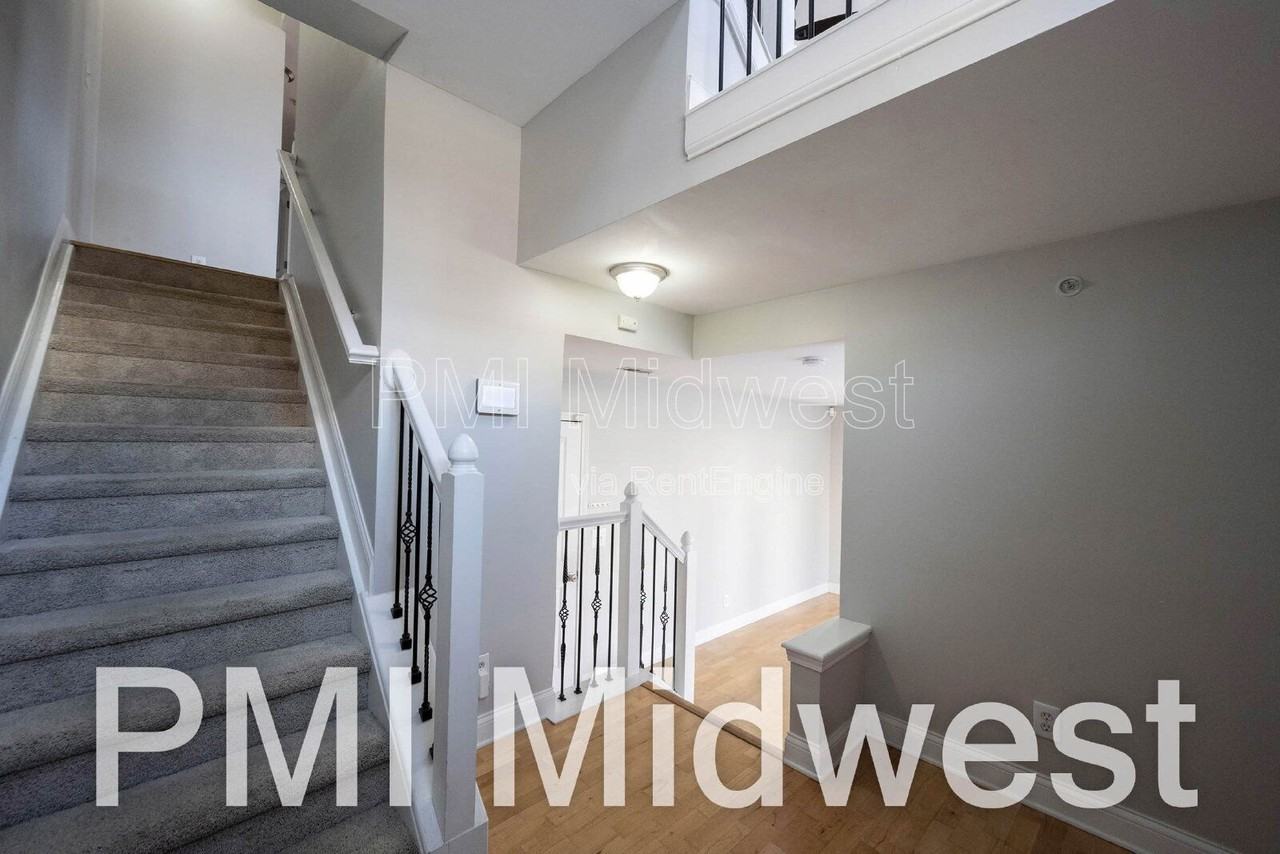 515 E New York St - Photo 4 of 23