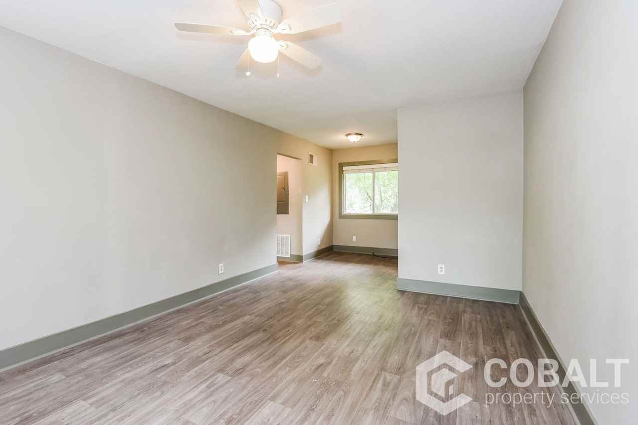 1984 Wellbourne Dr Ne #7 - Photo 5 of 19