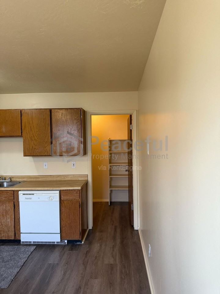 4693 S Arlington Park Dr #2 - Photo 5 of 29