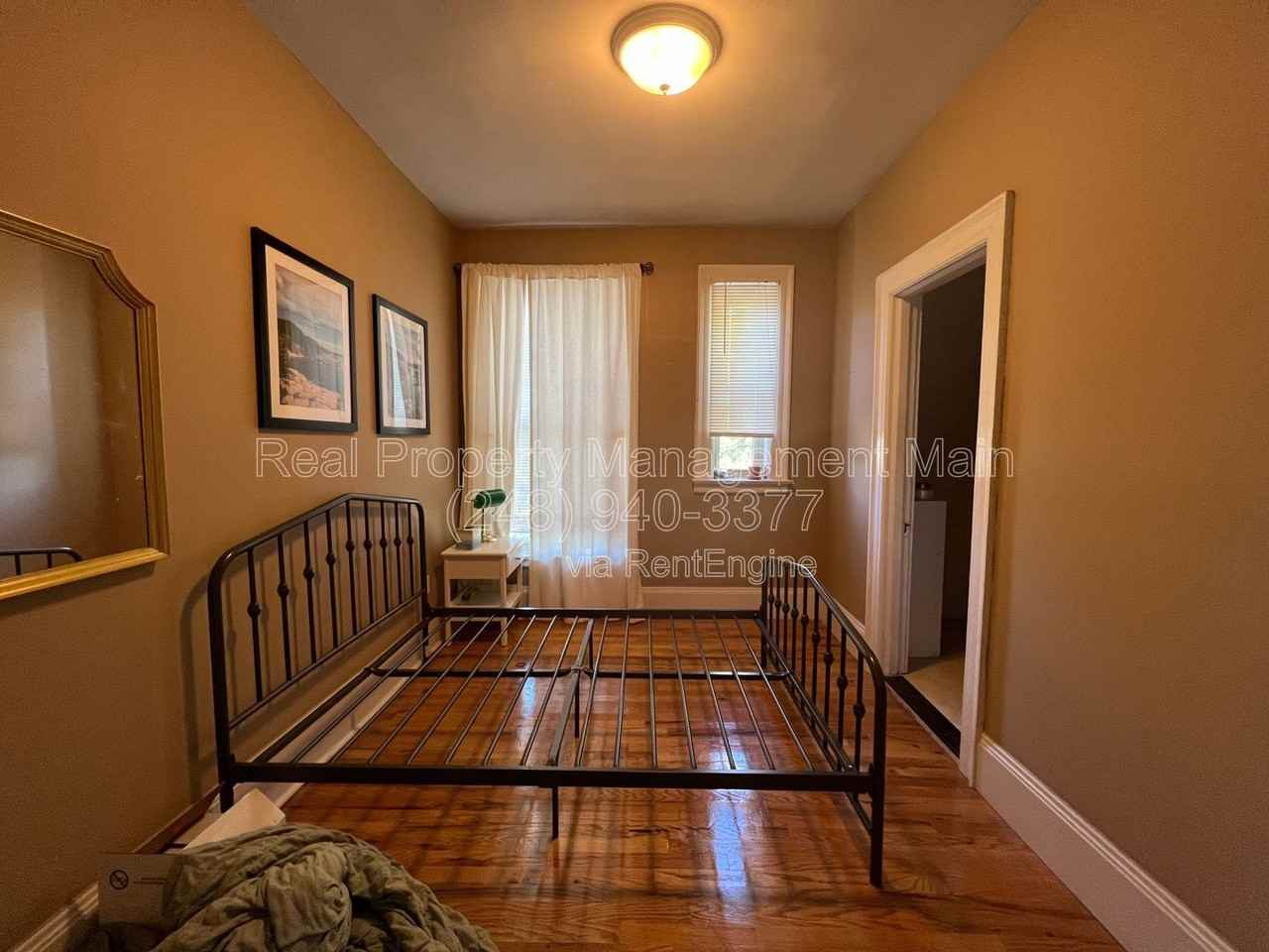 715 Parker St #6 - Photo 5 of 12