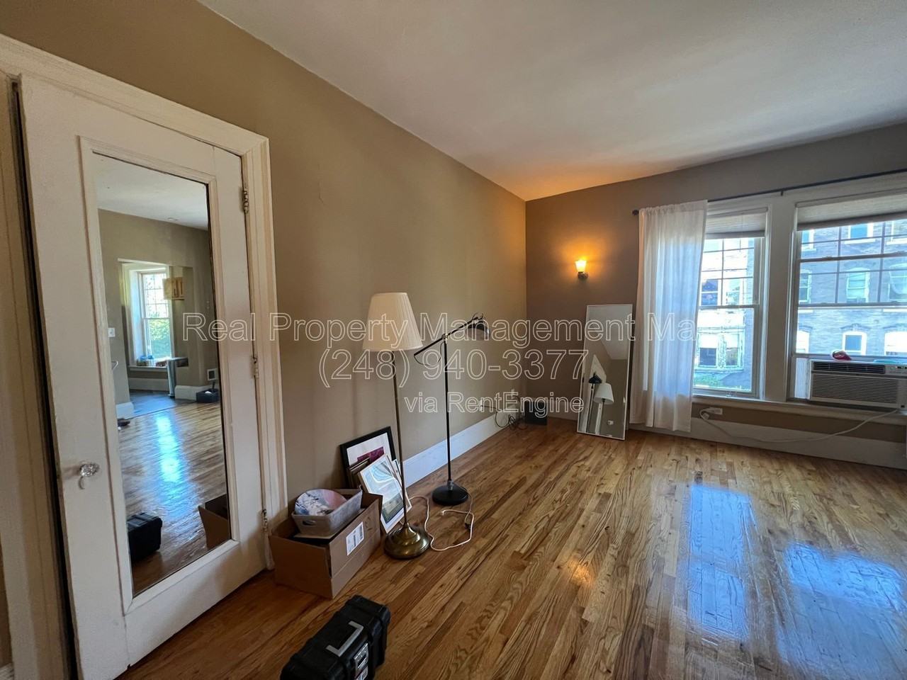 715 Parker St #6 - Photo 7 of 12