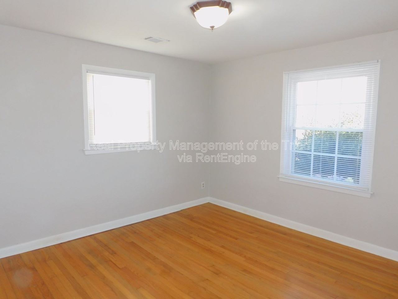 1905 Palm St - Photo 6 of 14