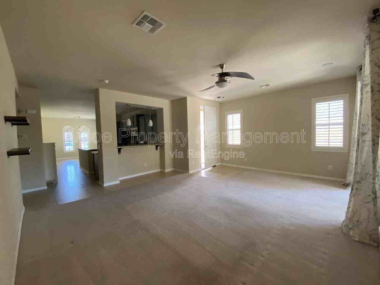 3533 S Washington St - Photo 4 of 30