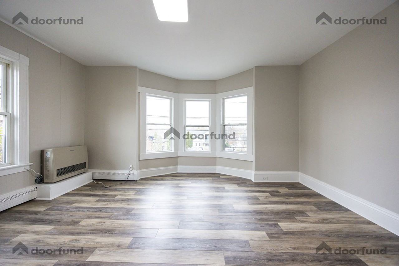 3 Lyman St #6 - Photo 2 of 27