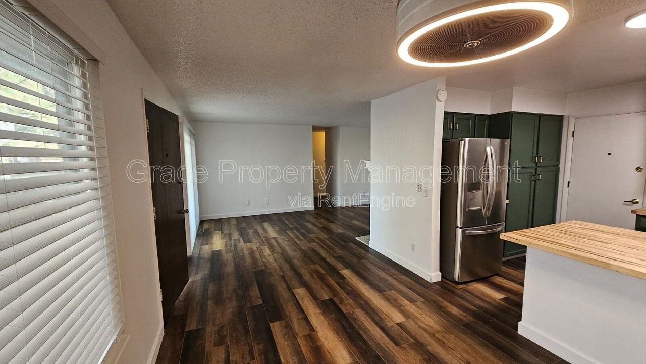 2044 W 101st Ave - Photo 4 of 28