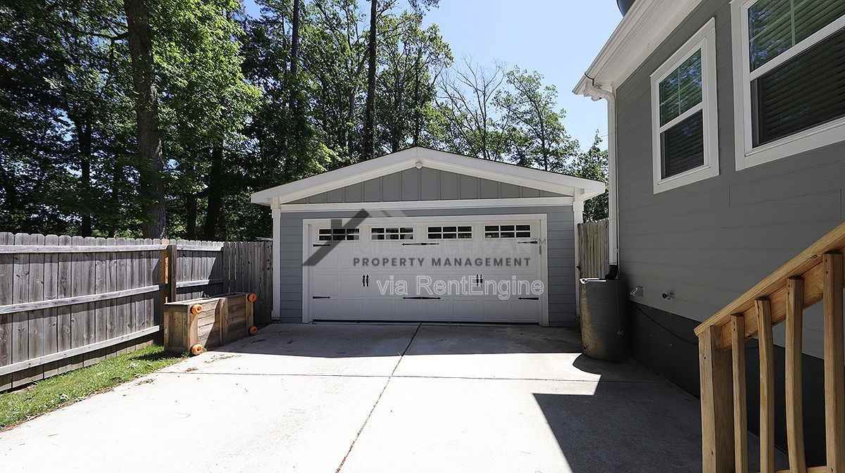 1724 Arrowhead Dr - Photo 4 of 19