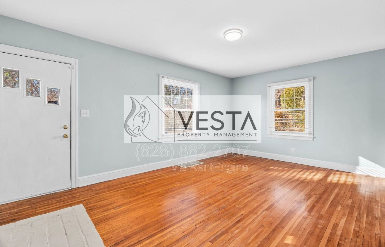 18 Canterbury Rd - Photo 5 of 41