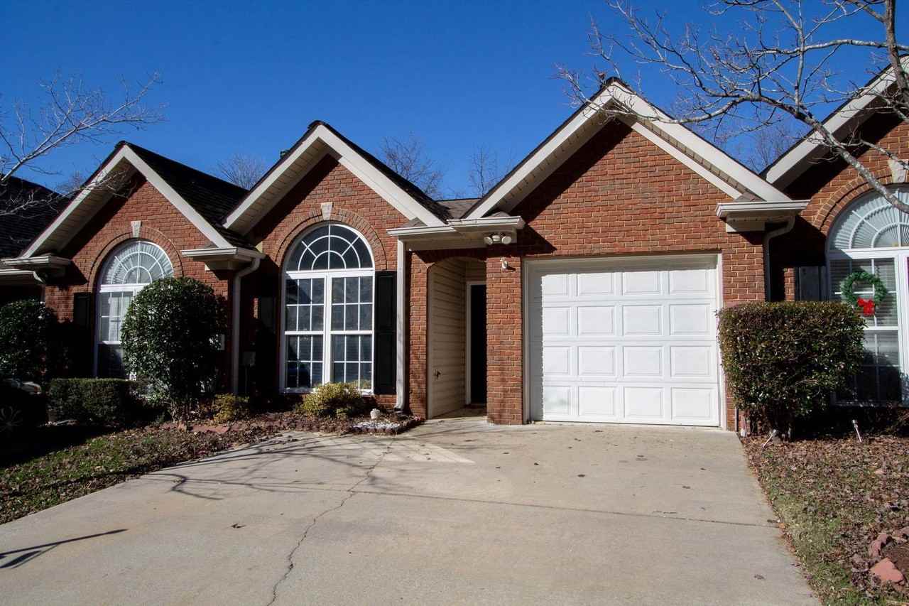 157 Hayesbury Ct - Photo 4 of 39