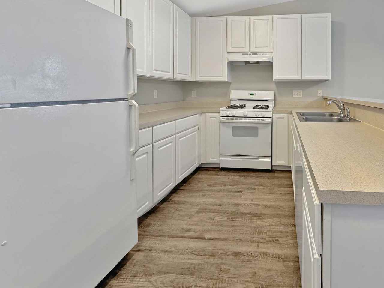 2630 Weatherby Hills Dr Se - Photo 3 of 18