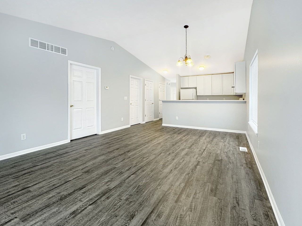 2630 Weatherby Hills Dr Se - Photo 5 of 18