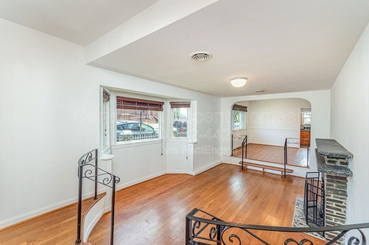 1700 14th St S - Photo 4 of 37