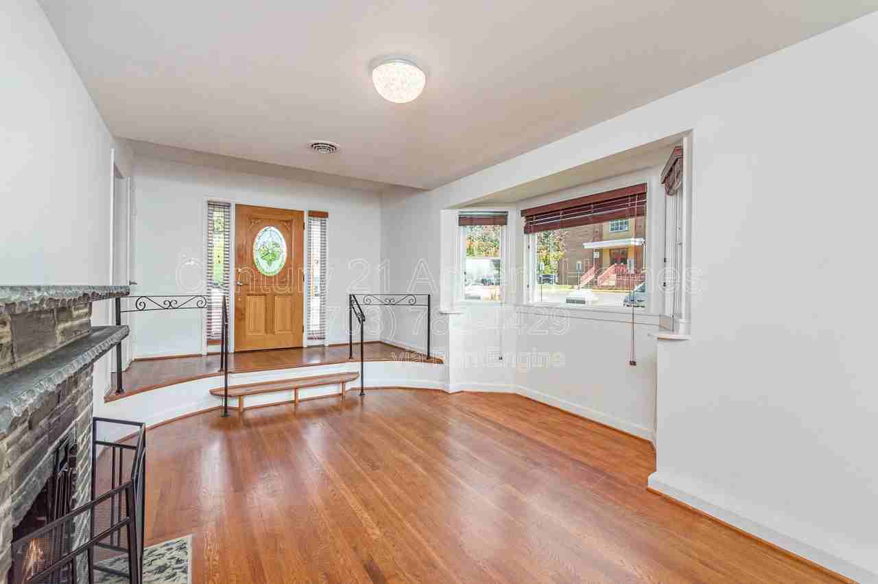 1700 14th St S - Photo 6 of 37