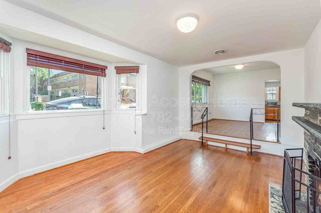 1700 14th St S - Photo 7 of 37