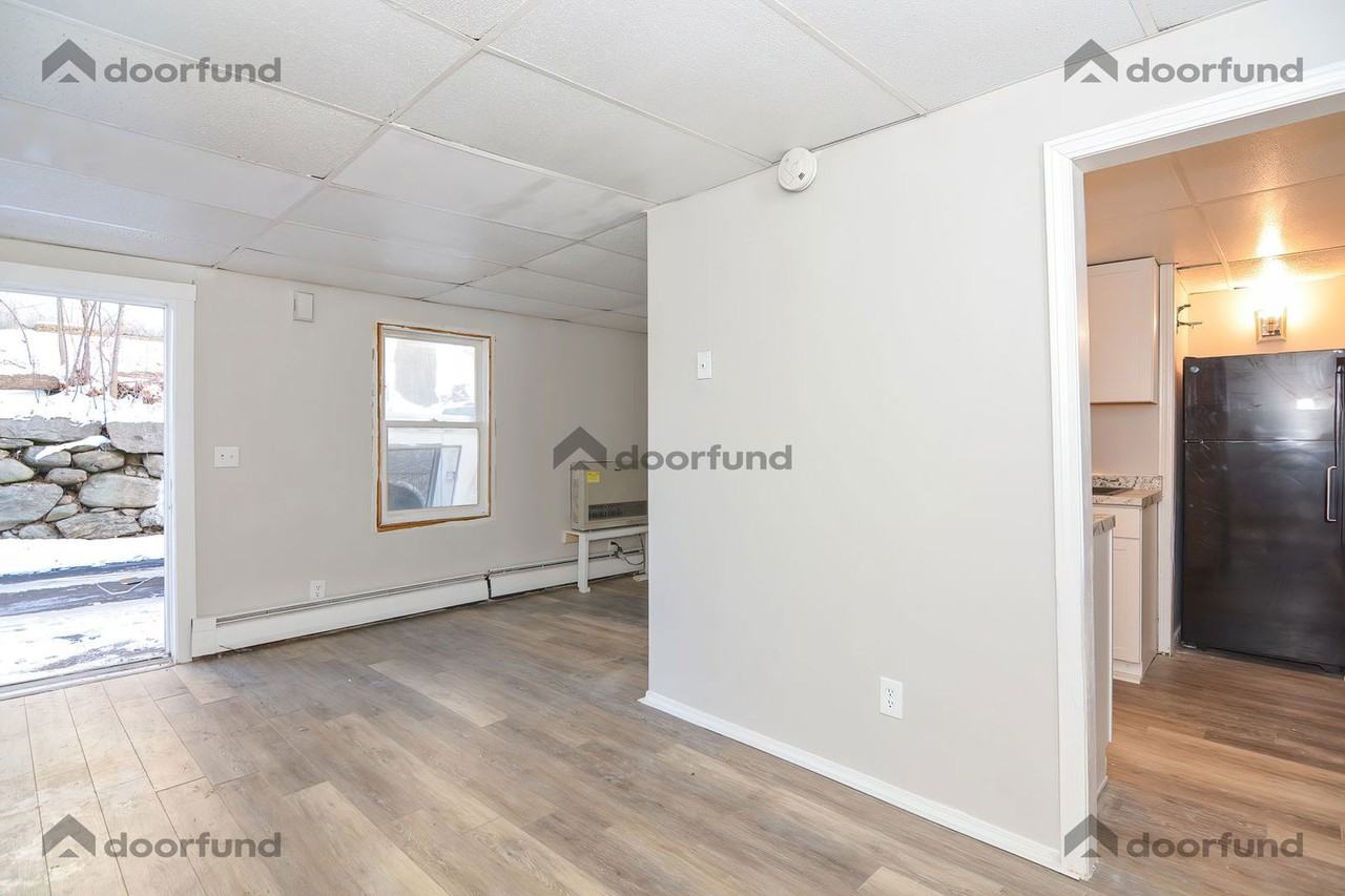 11 Main St #1 - Photo 4 of 17