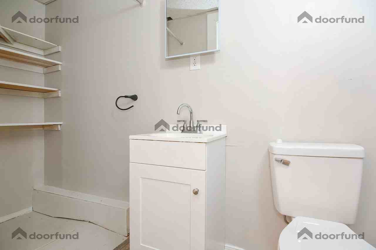 11 Main St #1 - Photo 5 of 17