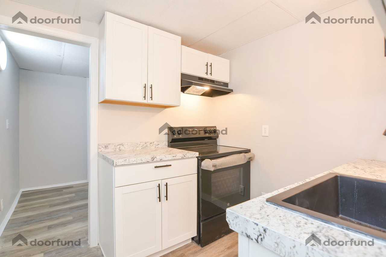 11 Main St #1 - Photo 7 of 17