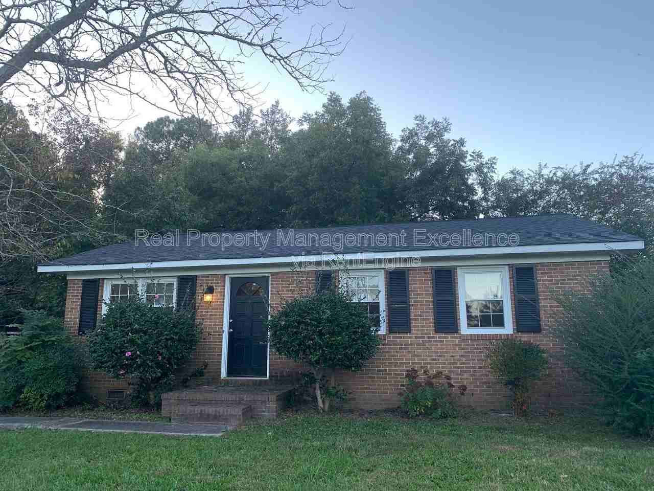 300 Lane Of Sir Lancelot - Photo 2 of 26