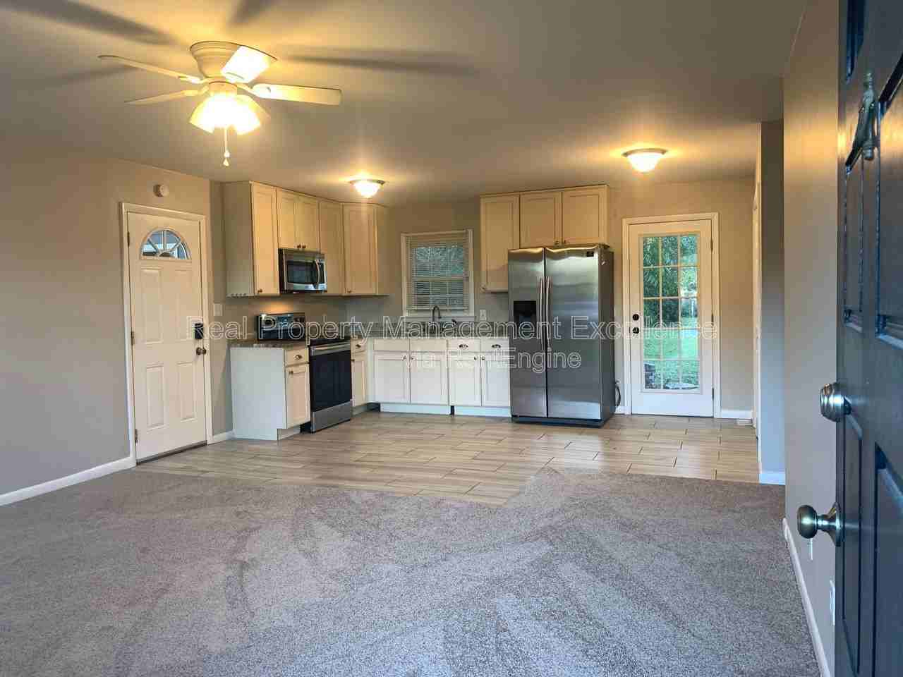 300 Lane Of Sir Lancelot - Photo 4 of 26