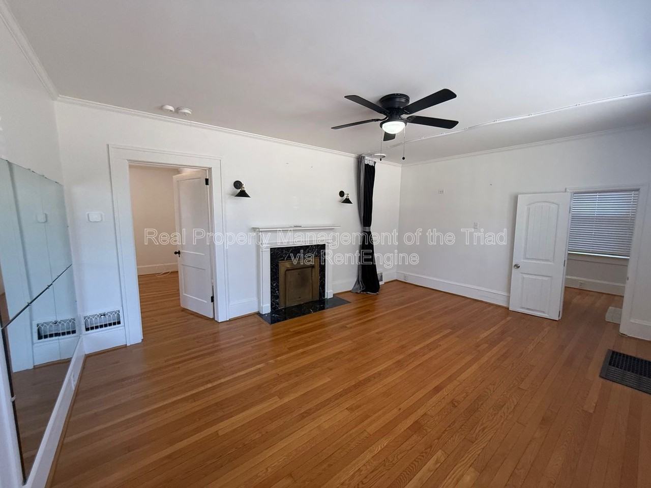 513 S Hawthorne Rd - Photo 3 of 20