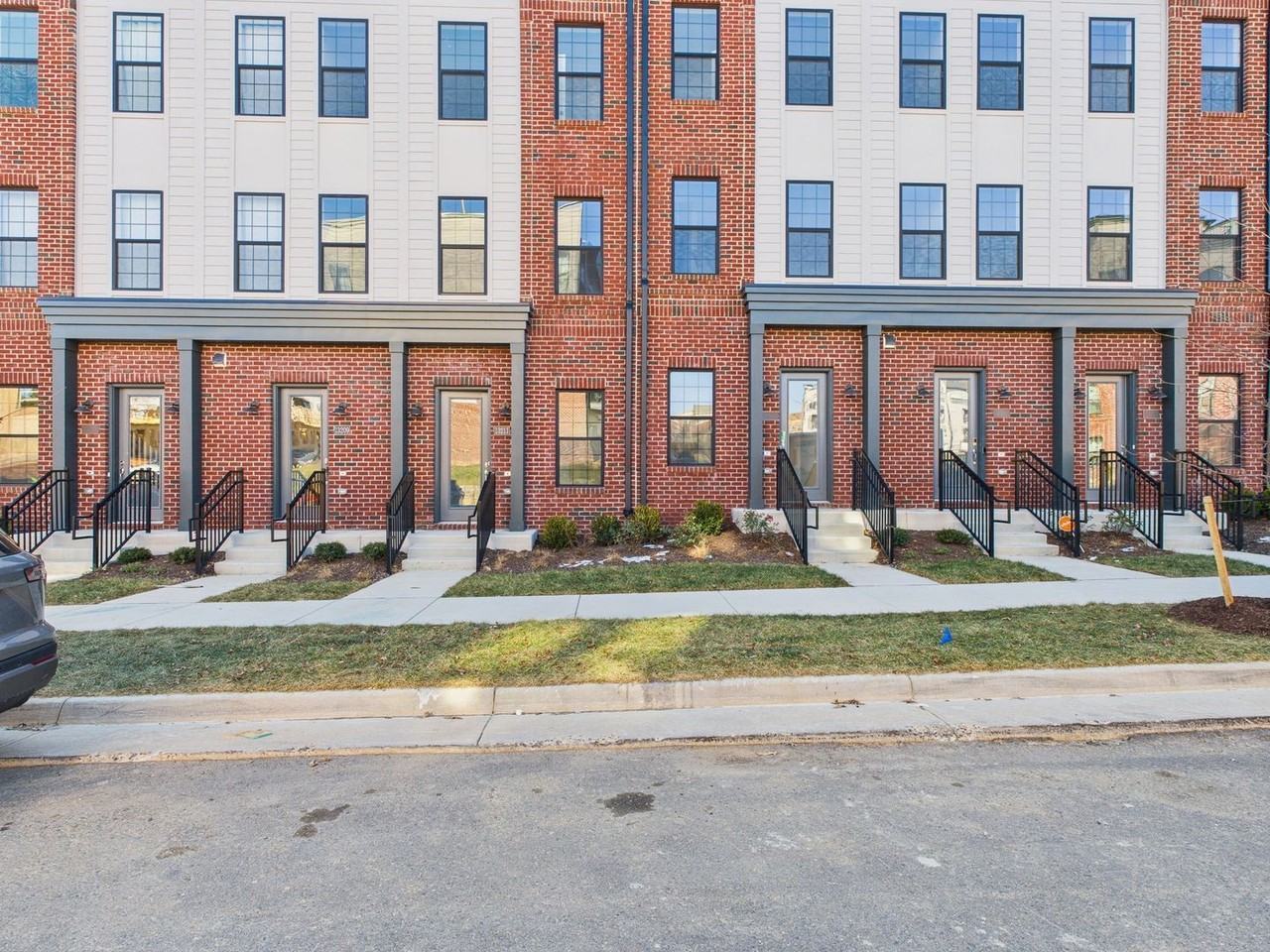 13211 Garland Ln - Photo 2 of 36