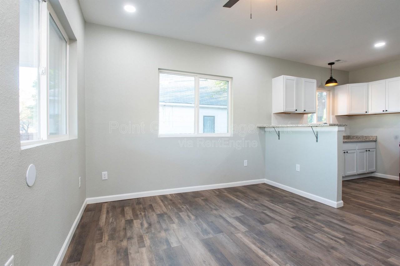 1601 S Pattie St - Photo 2 of 31