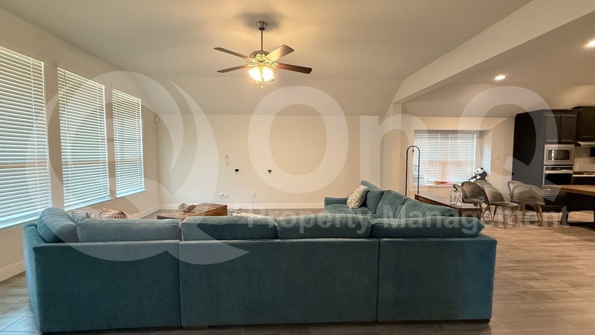 11016 Silver Falls Ct - Photo 4 of 5