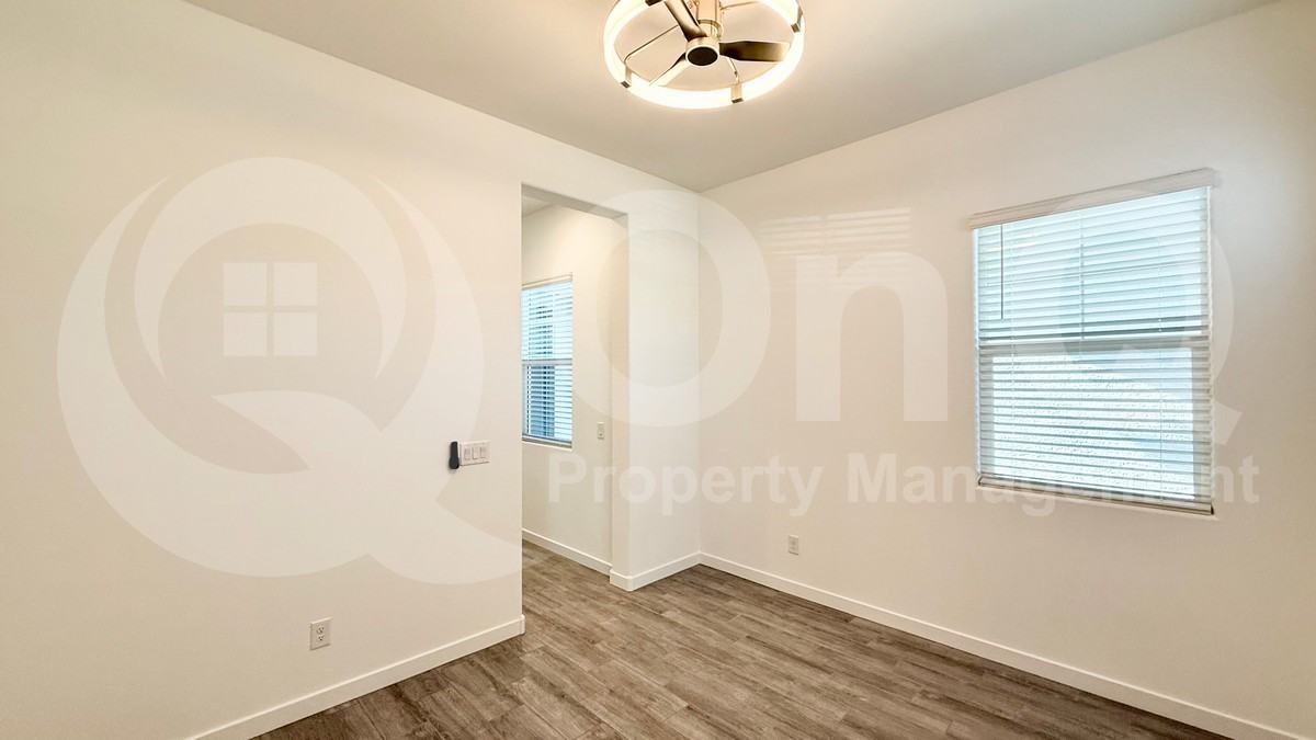 7819 W Tether Trl - Photo 5 of 25