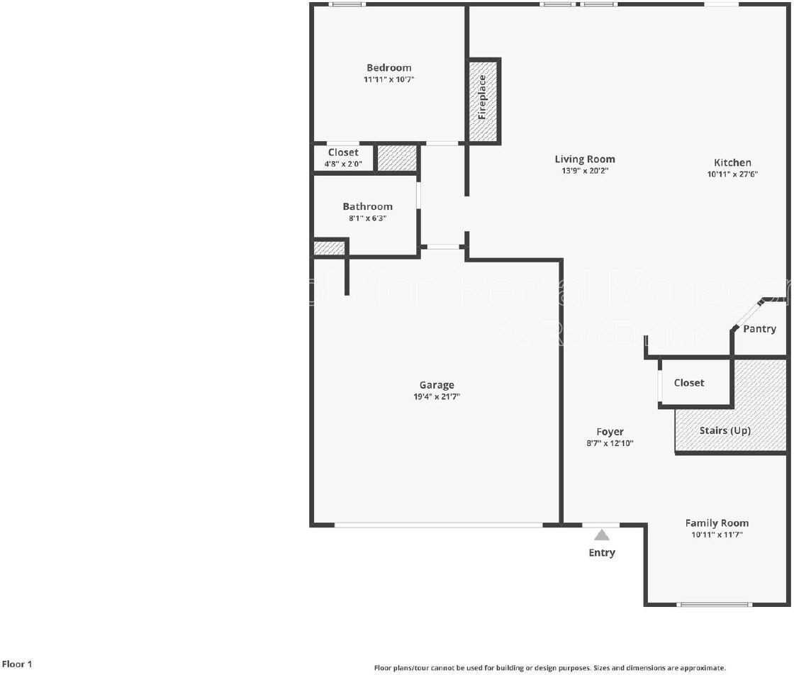 319 Foxhill Dr - Photo 2 of 17