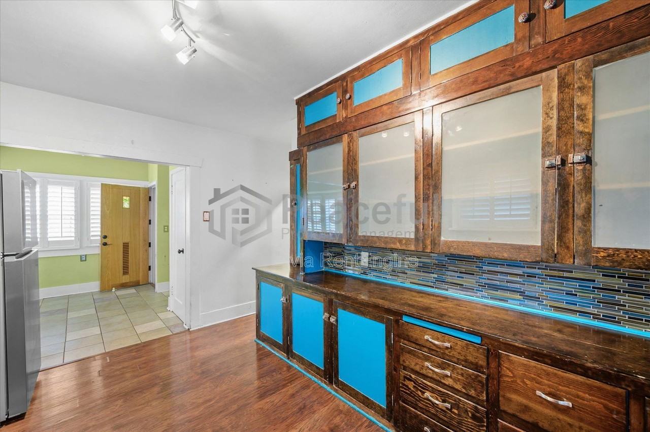 662 E Redondo Ave - Photo 6 of 20